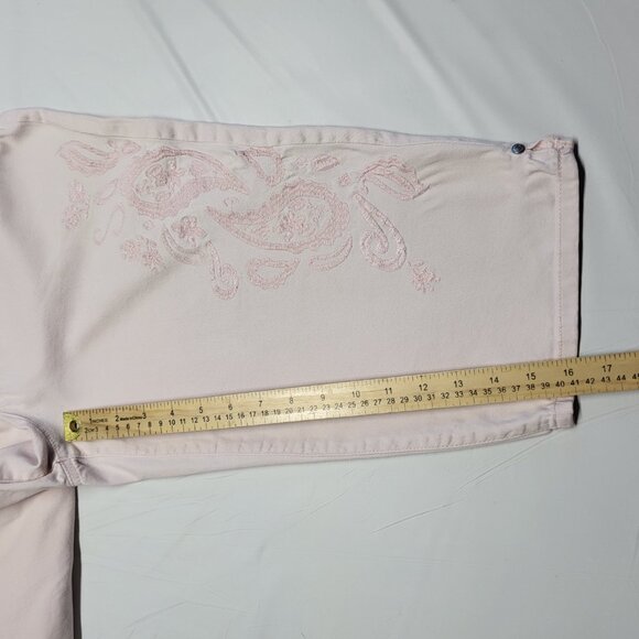 Gloria Vanderbilt Jeans Avery Skimmer Womens Size 12 Embroidered Slimming Pink - Picture 14 of 16
